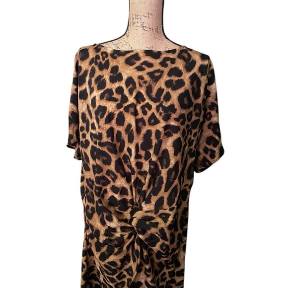 Vonda Asymmetrical Blouse - Picture 3 of 9